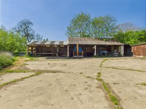 Outbuildings- click for photo gallery